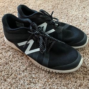 New Balance tennis shoes